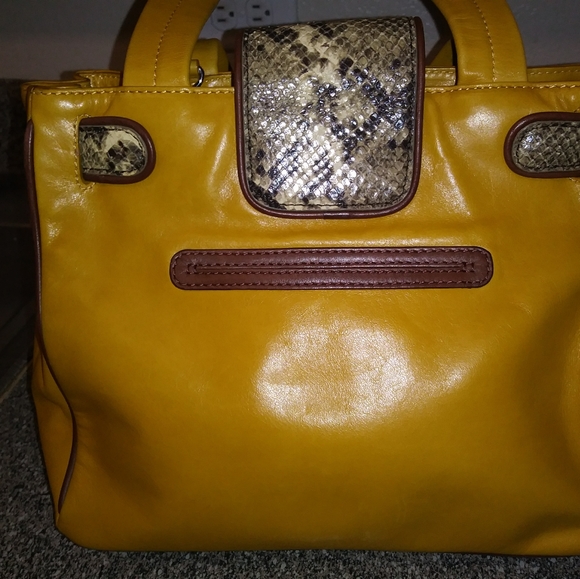 Handbag - Picture 2 of 4